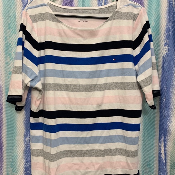 🌸Tommy Hilfiger shirt 🌸 - Picture 1 of 2